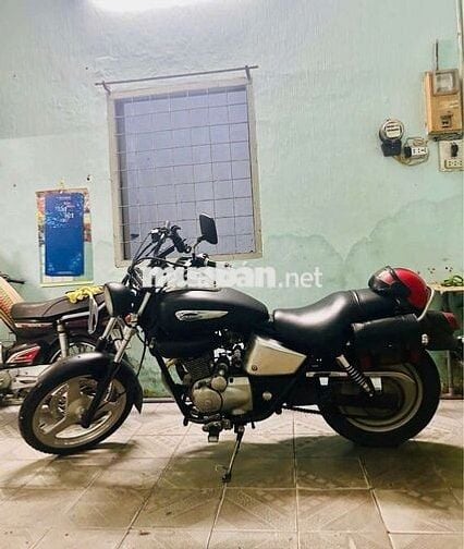 Honda Phantom 200cc Cổ điển màu Đen