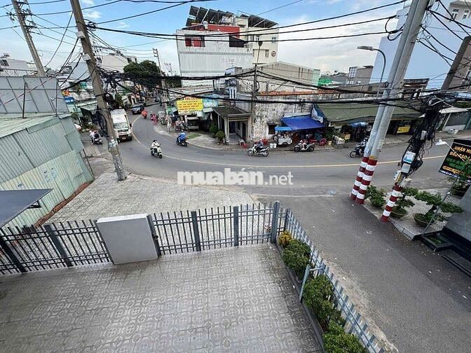 MẶT BẰNG GÓC 10X18M, FULL MÁY LẠNH, THANG MÁY. VP, SIÊU THỊ, DẠY HỌC