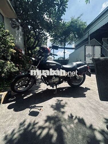 Honda Phantom 200cc Cổ điển màu Đen