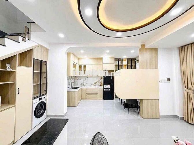 Nhà đẹp Bến Vân Đồn Quận 4 3,5m x 13m, 3 ngủ 4 vệ sinh - Có Sổ hồng -