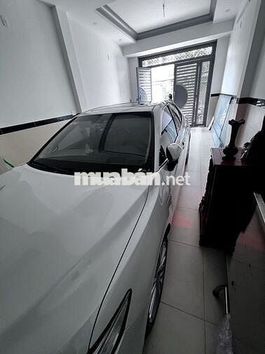 Toyota Camry 2.5Q 2015 Trắng 70000 km