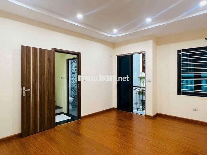 Chp thuê nhà tại 193 Nam Dư, Phường Vĩnh Hưng mới