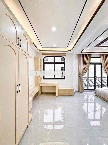 Nhà đẹp Bến Vân Đồn Quận 4 3,5m x 13m, 3 ngủ 4 vệ sinh - Có Sổ hồng -