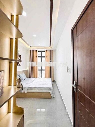 Nhà đẹp Bến Vân Đồn Quận 4 3,5m x 13m, 3 ngủ 4 vệ sinh - Có Sổ hồng -