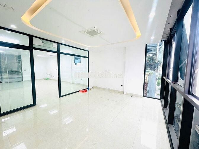 Cho thuê sàn văn phòng Nguyễn Hoàng 60m2 giá 11tr nhà vuông vắn