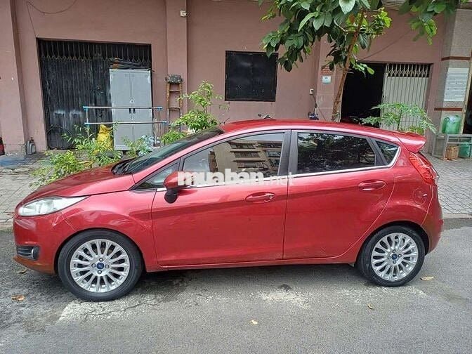 Ford Fiesta 2014 Đỏ 5 chỗ
