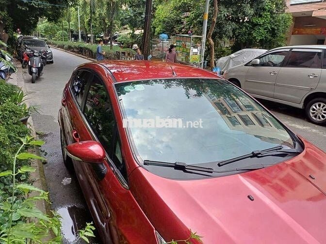 Ford Fiesta 2014 Đỏ 5 chỗ