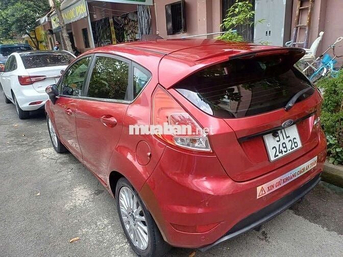 Ford Fiesta 2014 Đỏ 5 chỗ