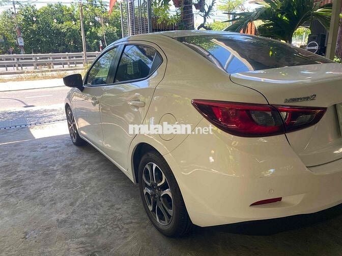 Mazda Mazda 2 Trắng 30425 km