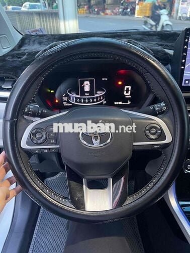 Toyota Veloz Top 2025 22.000km Trắng
