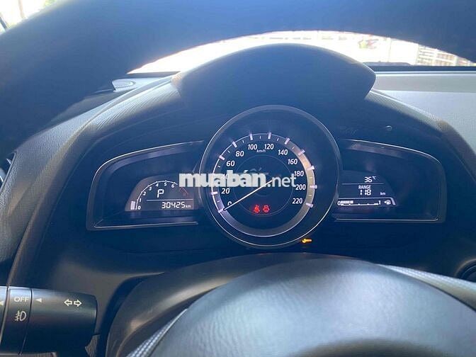Mazda Mazda 2 Trắng 30425 km