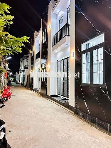 Nhà H5 Lê Quang Chiểu 6,8m x 6m ( thực tế 8m ) đã hoàn công co sân sau