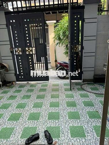 cần cho thuê nhà PĐHT  gần song hành .DT 4,5 x17  1 trệt 2Lầu 4PN 2WS