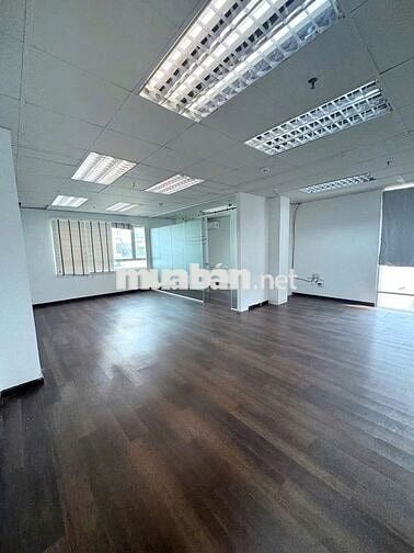 TÒA NHÀ ĐƯỜNG PHỔ QUANG. DT: 7X20M. HẦM - TRỆT - 4 TẦNG