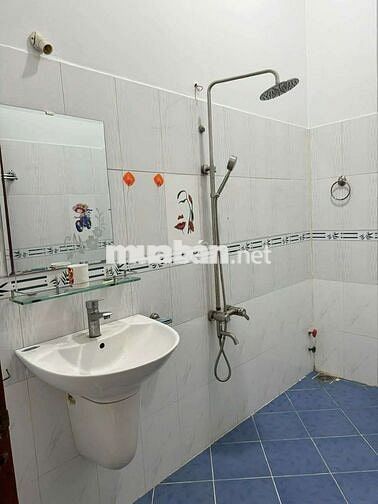 cần cho thuê nhà PĐHT  gần song hành .DT 4,5 x17  1 trệt 2Lầu 4PN 2WS