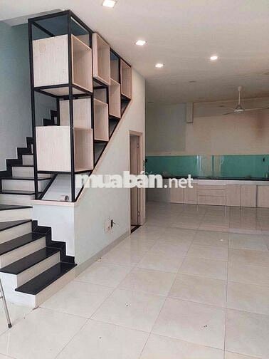 KDC HỒNG LONG NHÀ ĐẸP HẺM Ô TÔ 2PN 2WC Ở + VPCTY + Ở KD ONLINE
