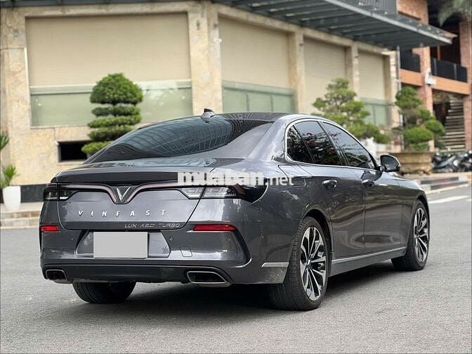 LUX A PREMIUM 20 LƯỚT 23.000KM - SƠN ZIN QUANH XE