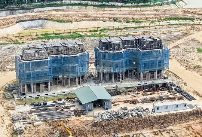Bán dự án Siêu Biệt Thự The Windsor Collection, 380m2, view hồ 205 tỷ