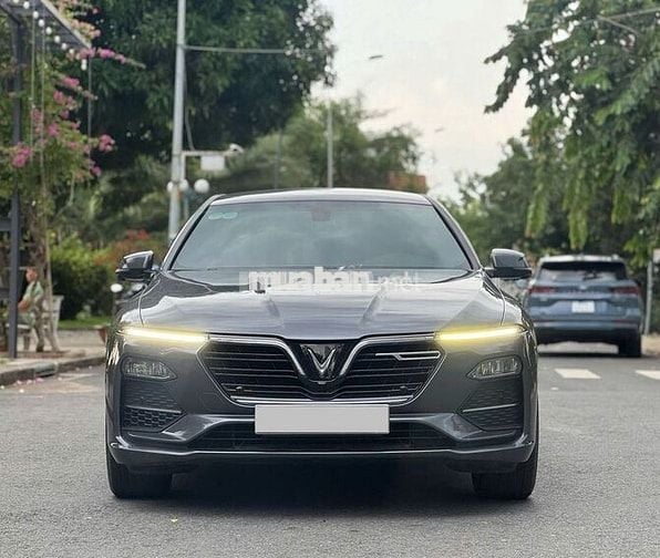 LUX A PREMIUM 20 LƯỚT 23.000KM - SƠN ZIN QUANH XE
