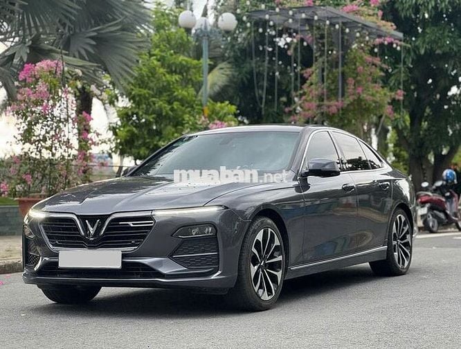 LUX A PREMIUM 20 LƯỚT 23.000KM - SƠN ZIN QUANH XE
