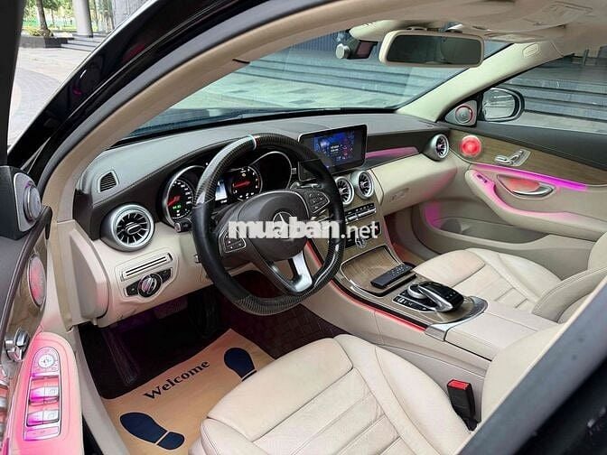 Mercedes C250 Exclusive 2015 Đen/Kem full đồ chơi
