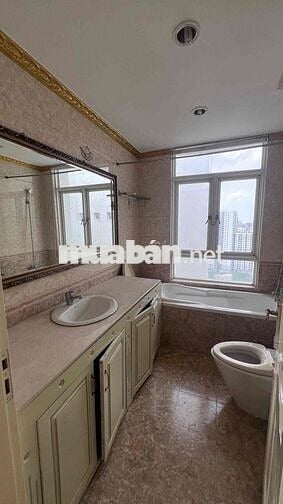 CHO THUÊ PENTHOUSE QUẬN 7 – 5 PHÒNG NGỦ – FULL NỘI THẤT CAO CẤP