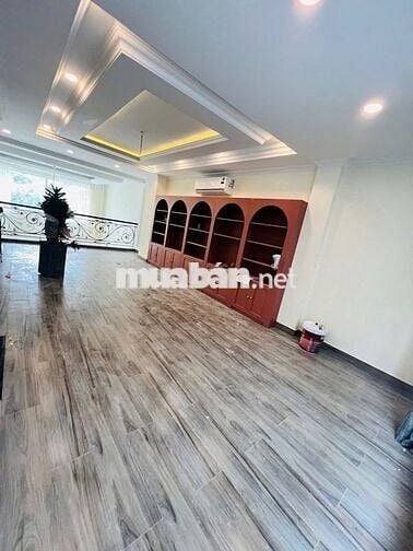 Lê văn lương - Nhà 5 tầng 85m2, hẻm xe hơi, full nội thất. Giá 8,9 tỷ