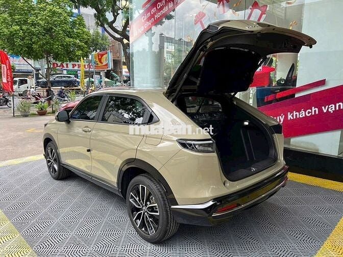 Honda HR-V RS e:HEV 2025 Vàng cát 4,173 km