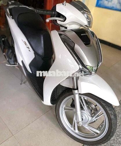 Honda SH 125 cbs 2019 Trắng đen bạc.