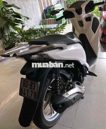 Honda SH 125 cbs 2019 Trắng đen bạc.