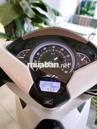 Honda SH 125 cbs 2019 Trắng đen bạc.