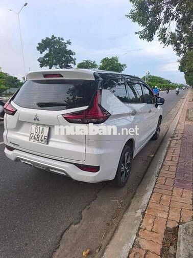 Mitsubishi Xpander 7 chỗ số tự động Trắng