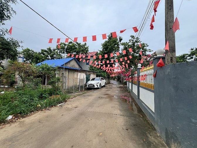 Bán đất ô đất thổ cư 600m2 gần nhà thờ đông cao