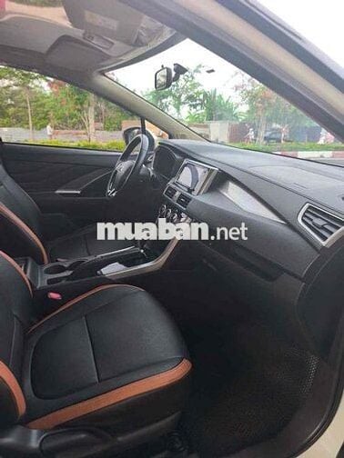Mitsubishi Xpander 7 chỗ số tự động Trắng