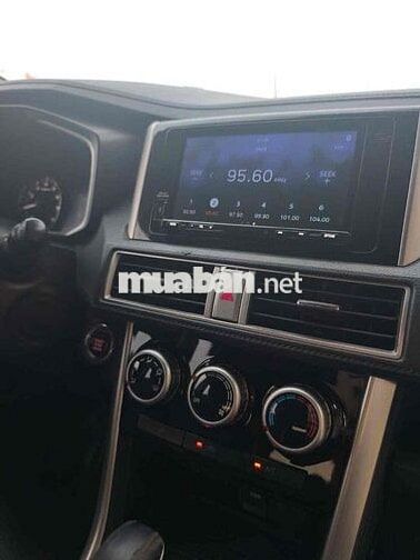 Mitsubishi Xpander 7 chỗ số tự động Trắng
