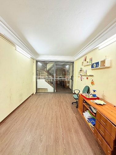 Nhà 5T khu P/Lô Víp Lê Thanh Nghị-Bách Khoa cách oto tránh mấy bước 