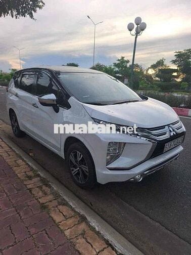 Mitsubishi Xpander 7 chỗ số tự động Trắng