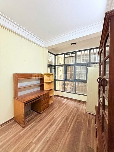 Nhà 5T khu P/Lô Víp Lê Thanh Nghị-Bách Khoa cách oto tránh mấy bước 