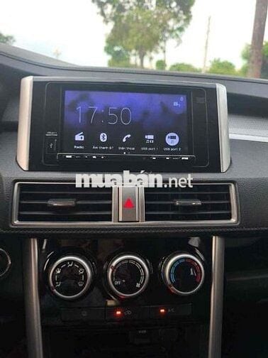Mitsubishi Xpander 7 chỗ số tự động Trắng