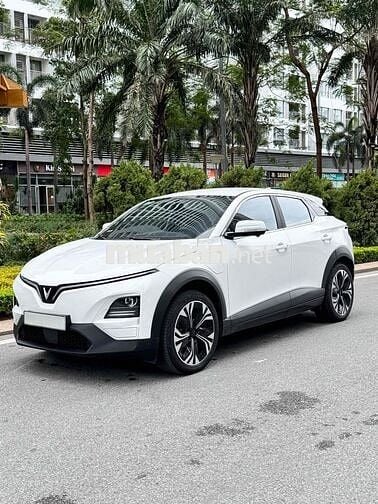 VinFast VF6 Plus 2025 Bản cao cấp Trắng