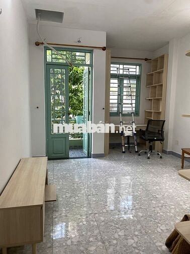 Cho thuê nhà nguyên căn 4x16 (1 lửng, 1 lầu), 3 phòng ngủ 3 WC