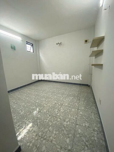 Cho thuê nhà nguyên căn 4x16 (1 lửng, 1 lầu), 3 phòng ngủ 3 WC