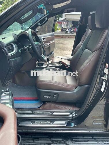 Toyota Fortuner 2020 Diesel Đen 120.000 km