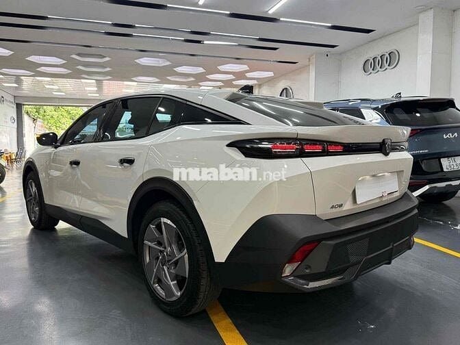 Peugeot 408 SX 2025 Trắng 7000km