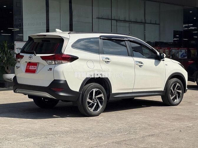 Toyota Rush 1.5AT 2020 Trắng 7 chỗ 100.000 km