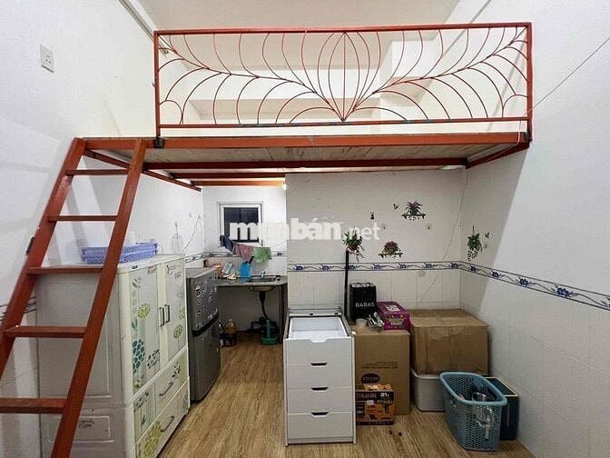 Chính chủ cho thuê phòng gác lửng cao 1m6 ở Làng Đại Học gần TDTU