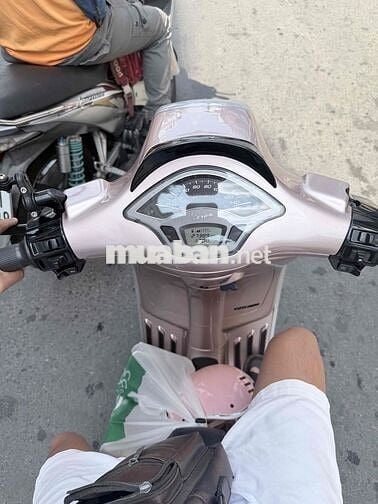 Piaggio Vespa Sprint 2018 125cc Hồng 25000 km