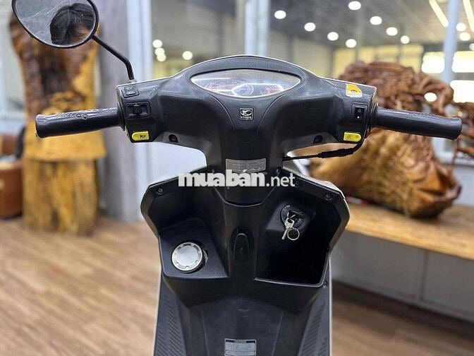 Kymco Candy 50cc dàn áo liền lạc, máy móc êm