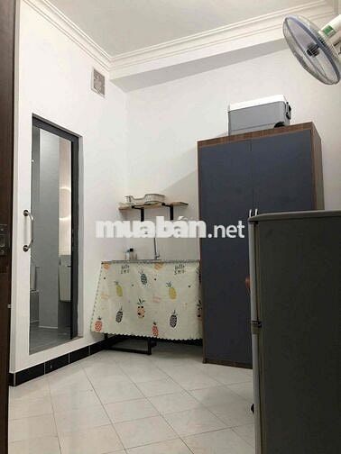 Chính Chủ cho thuê- studio full nội thất- 19m2- ngay 223 Bà Hạt