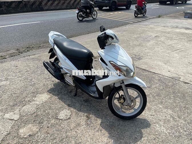 Yamaha Luvias Trắng Xe tay ga